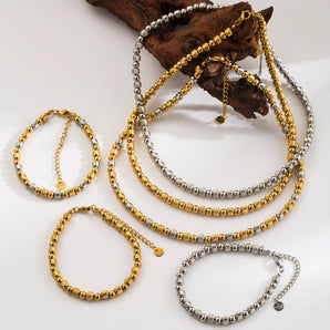 Jewelry beaded solid color gold jewelry set.